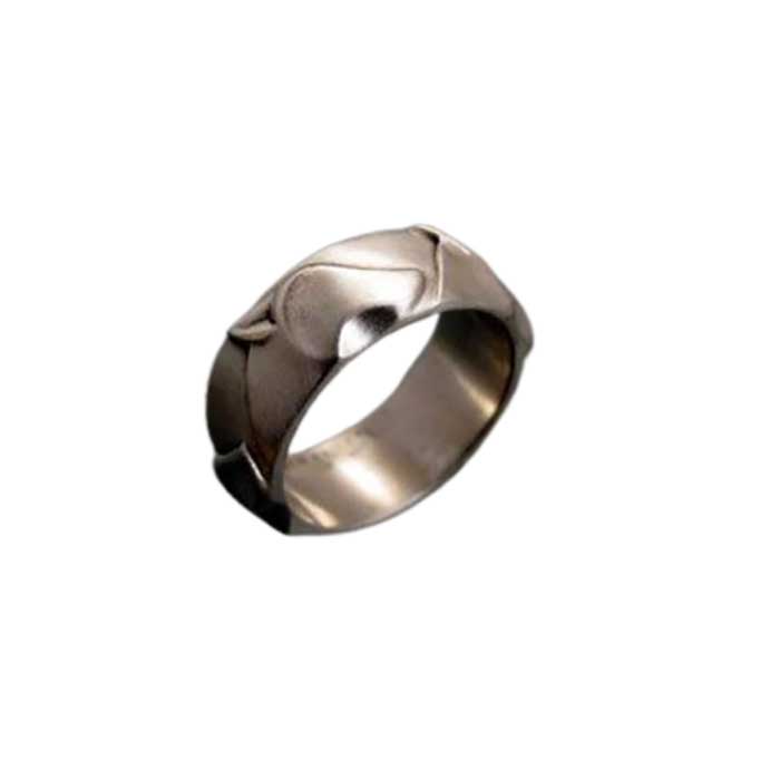 Wolf Head Band Ring in Sterling Silver -