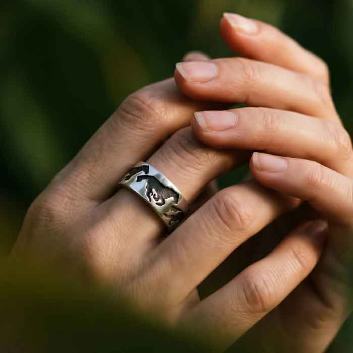 Galloping Horses Ring