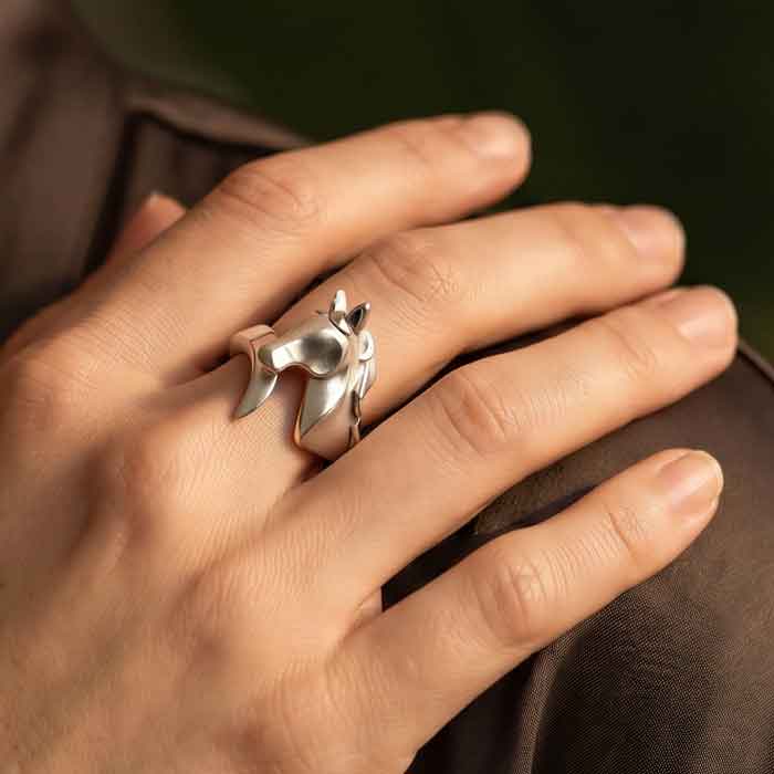 New Horse Ring in Sterling Silver how head and tail meet on model's hand