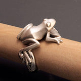 Frog Ring in Sterling Silver